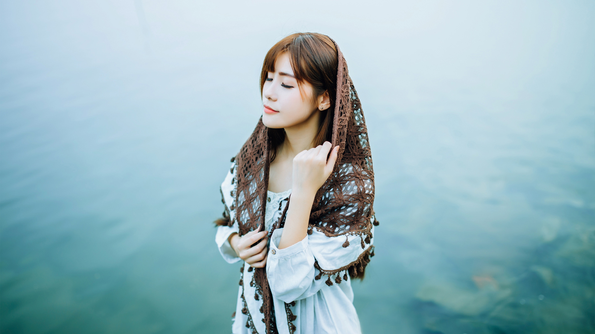 热播封面